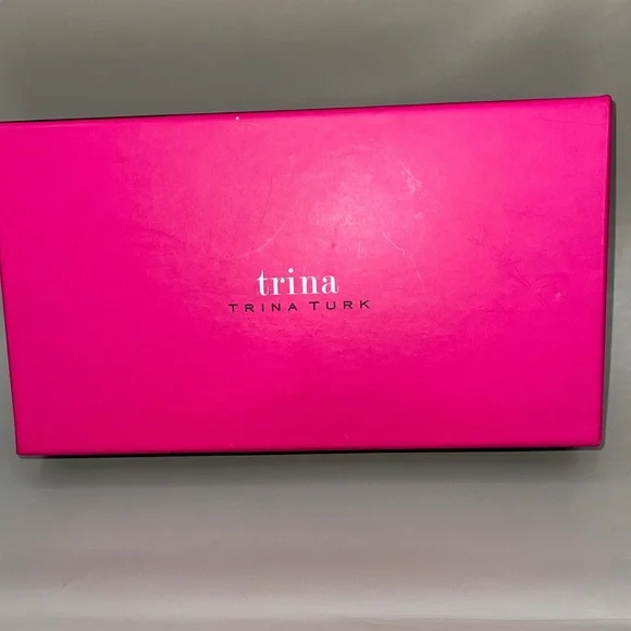 Trina Turk Lemon Delight Wallet Lemon Zip Around in box NWT Trina Turk Wallet - Picture 6 of 6